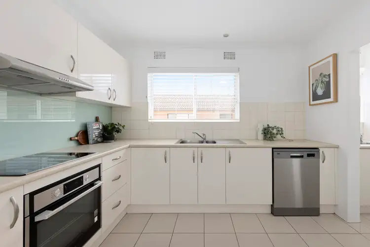 Fourth view of Homely apartment listing, 9/37 Seabeach Avenue, Mona Vale NSW 2103