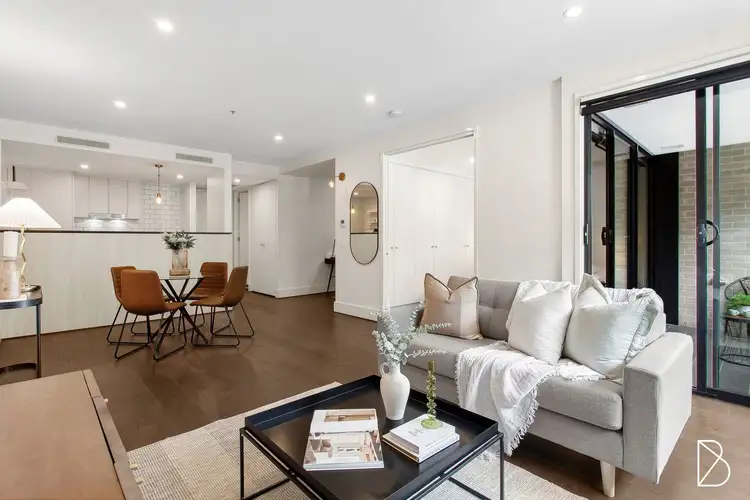 8/2 Kerridge Street