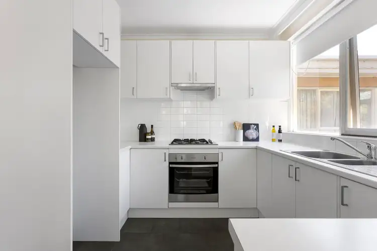 Fifth view of Homely apartment listing, 7/460 Glenferrie Road, Hawthorn VIC 3122