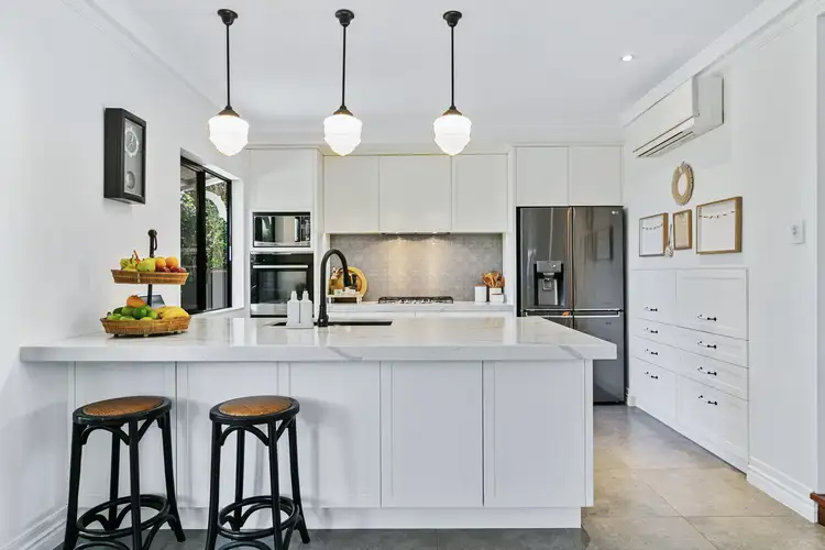 19 First Avenue, Labrador QLD 4215