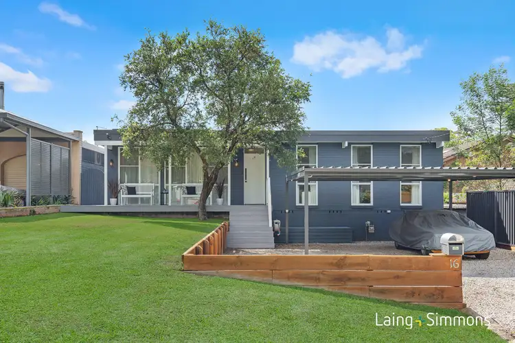 16 Anne Crescent, Blaxland NSW 2774