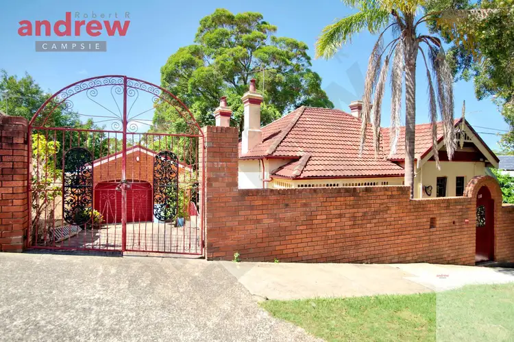 91 Premier Street