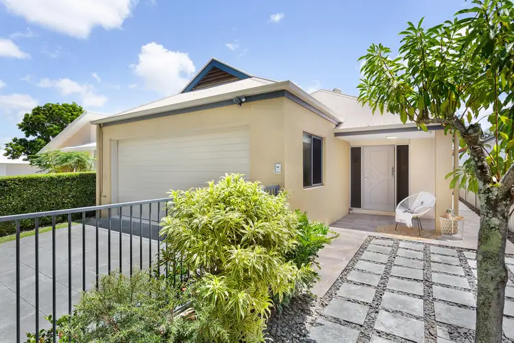 20 Barbuda Circuit, Kawana Island QLD 4575