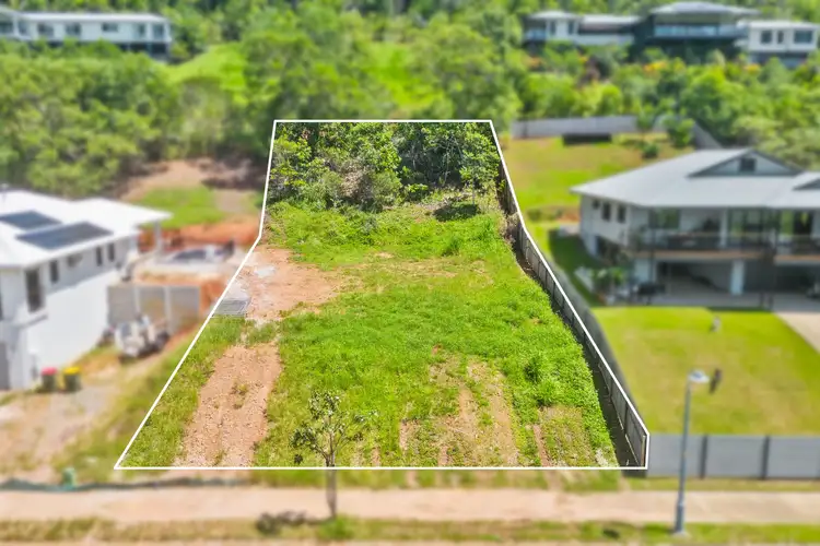 70 Aroona Street, Caravonica QLD 4878