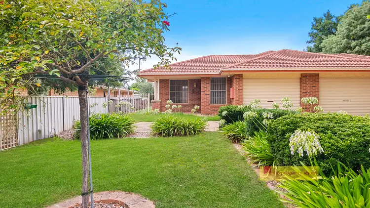 5 Julia Court