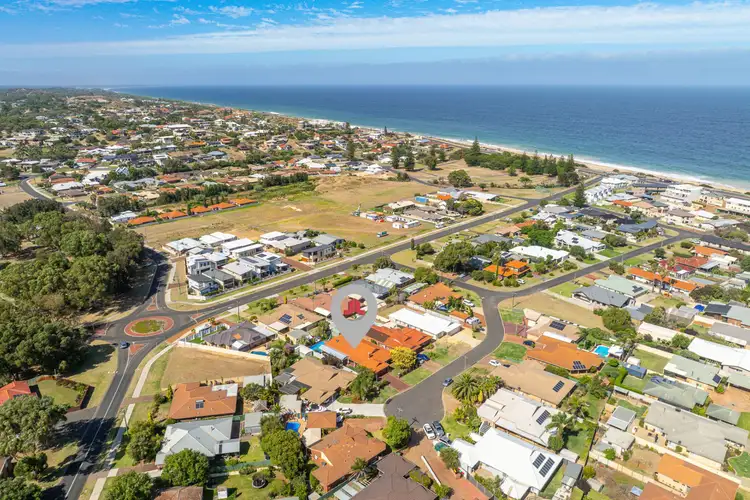 Third view of Homely house listing, 7 Olsen Grove, South Bunbury WA 6230