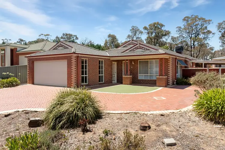24 Aspera Way, Kangaroo Flat VIC 3555