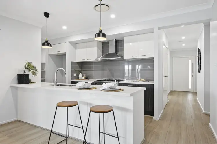 Fifth view of Homely house listing, 8 Treadwell Street, Thornton NSW 2322