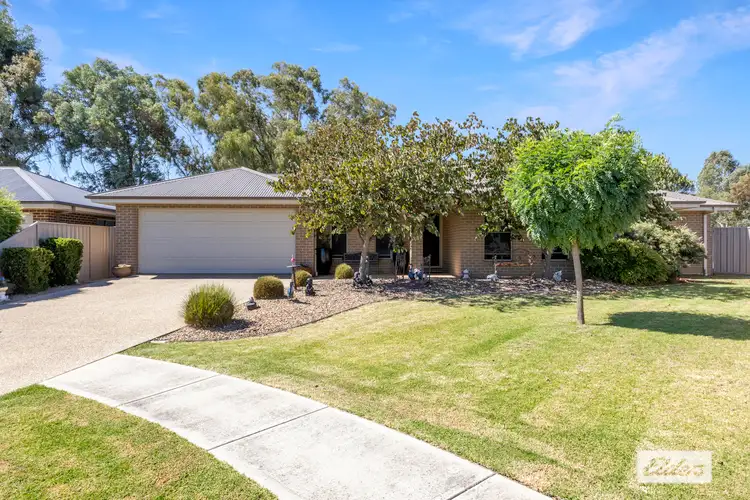 8 Sarah Court, Howlong NSW 2643