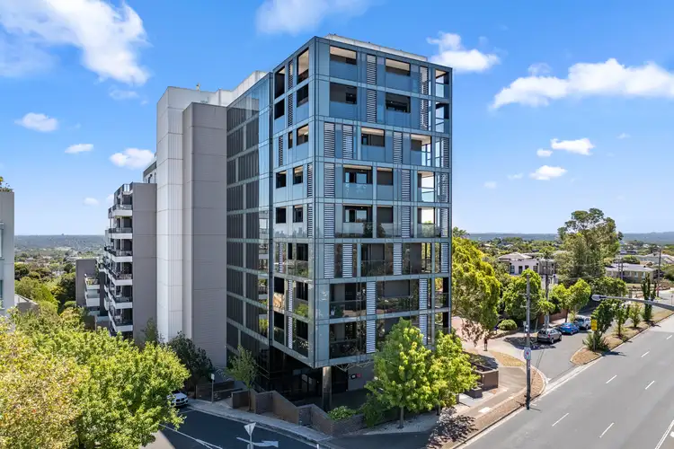 G01/5 Sovereign Point Court, Doncaster VIC 3108