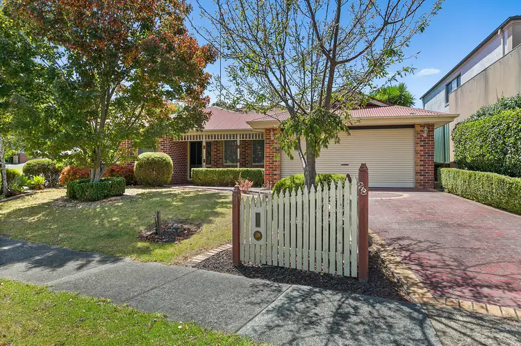 28 Kuranda Crescent
