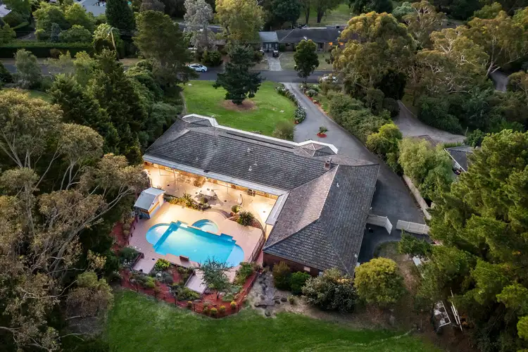 12 Tandarook Crescent