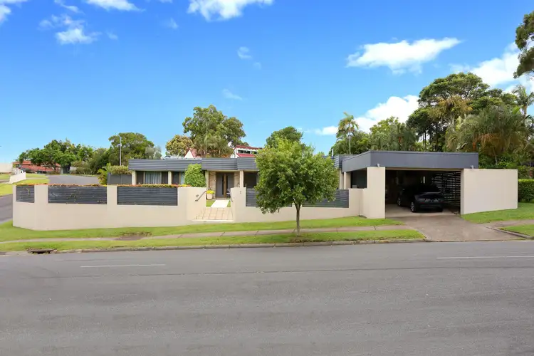 9 Wallaroo Way, Ashmore QLD 4214
