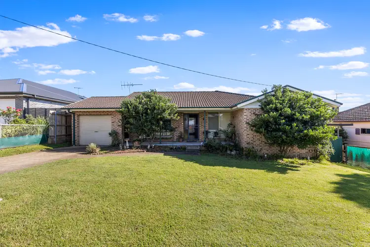 19 Peter Pan Avenue, Wallacia NSW 2745