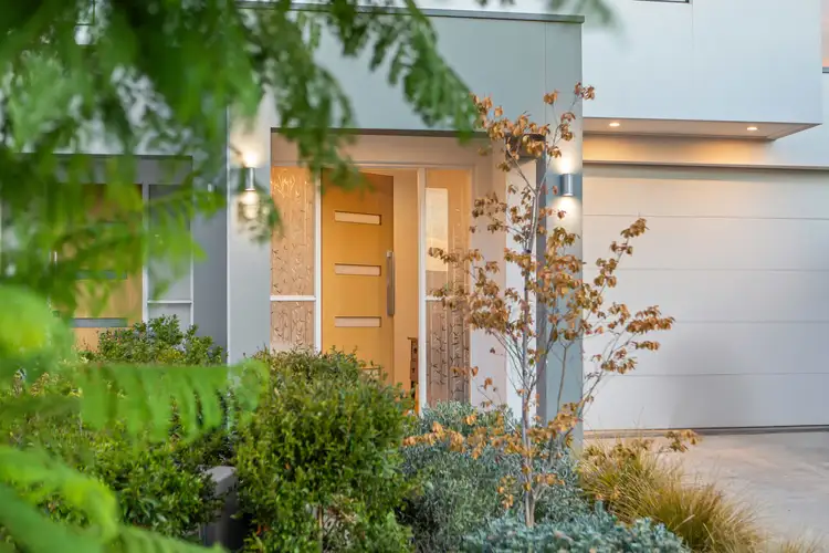 7A Willow Crescent