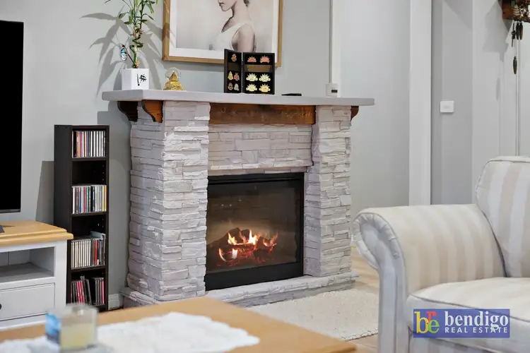 Fourth view of Homely house listing, 17 Randall Way, Ascot VIC 3551
