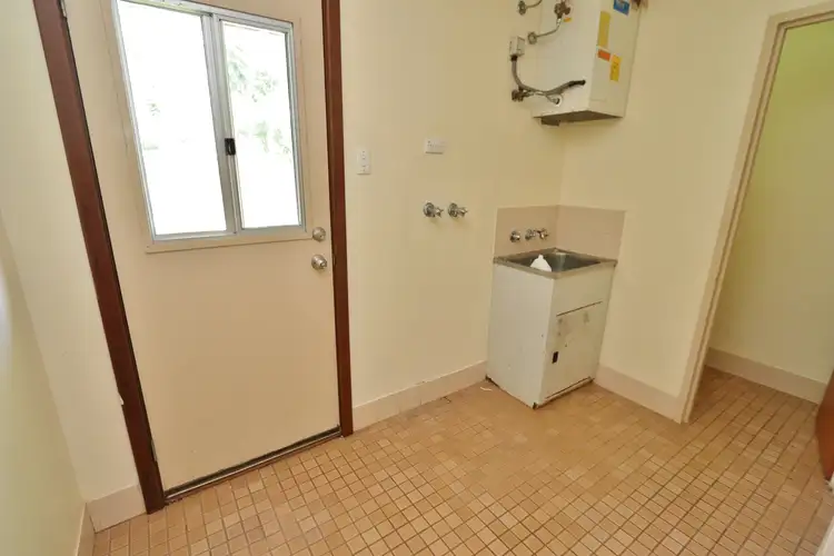 Fifth view of Homely house listing, 1 Forscutt Place, Katherine NT 850