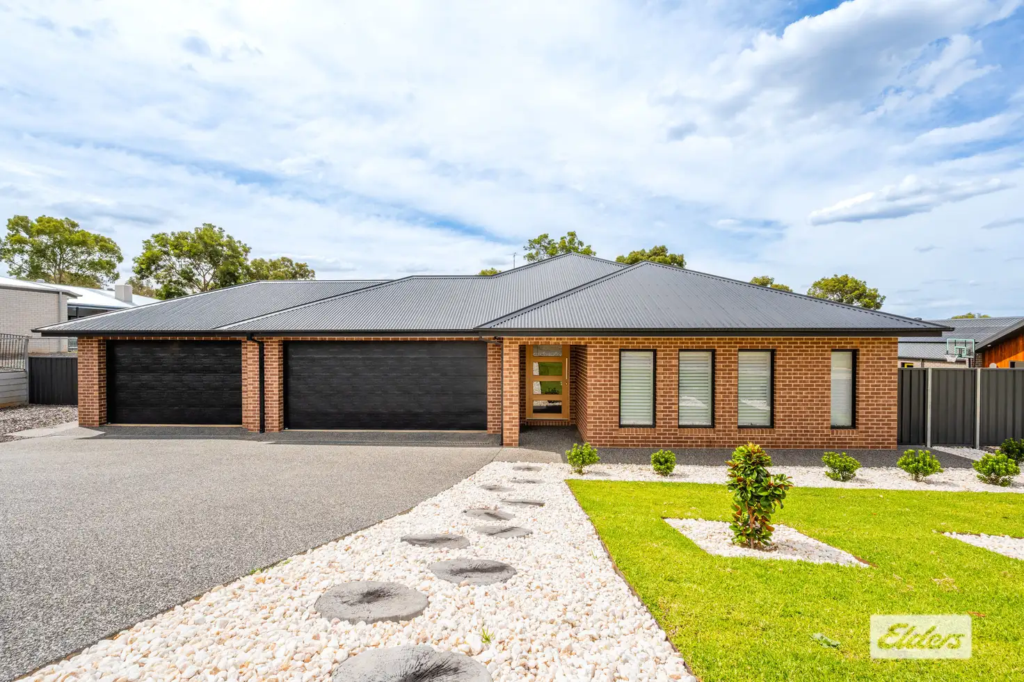 Main view of Homely house listing, 5 Odonnell Court, West Wodonga VIC 3690