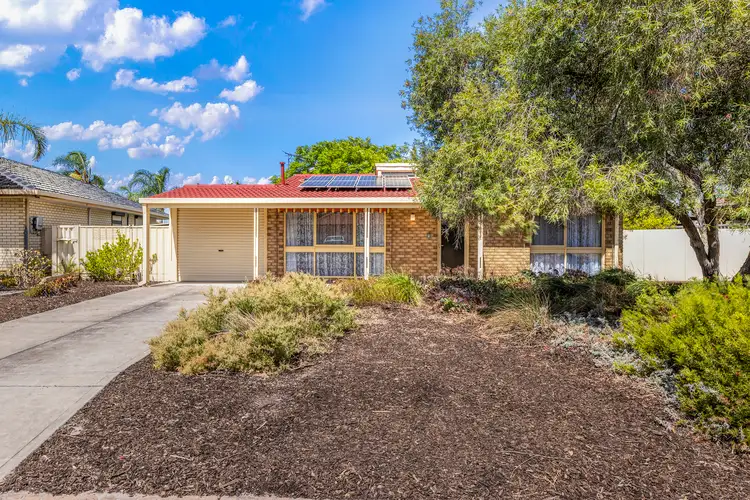 6 Thomson Crescent, North Haven SA 5018