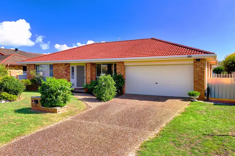 17 Amanda Crescent, Forster NSW 2428