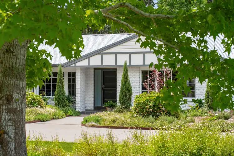 14 Elizabeth Street, Burradoo NSW 2576