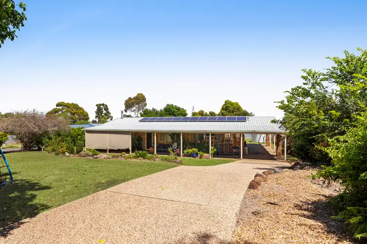 11 Leahys Road
