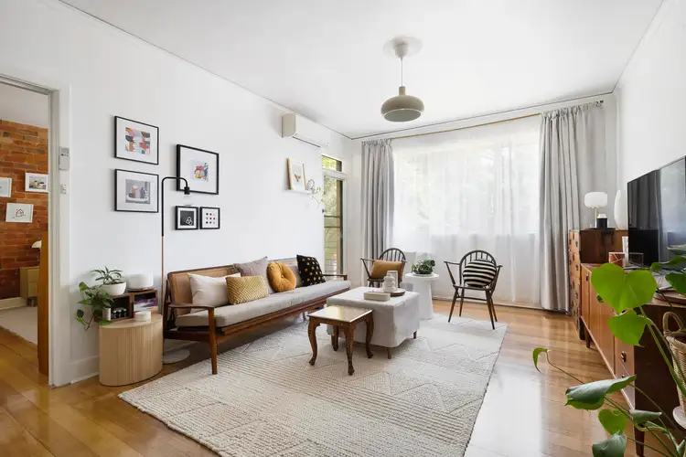 Second view of Homely apartment listing, 2/19 Riversdale Road, Hawthorn VIC 3122