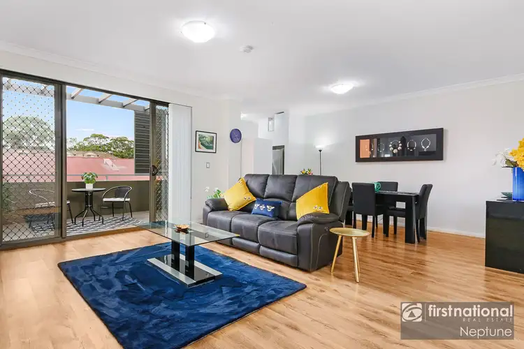 8/465-481 Wentworth Avenue, Toongabbie NSW 2146