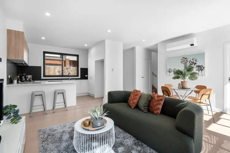 2/37 Storey Road, Reservoir VIC 3073