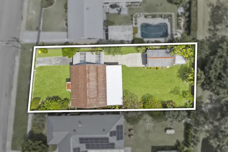 126 Woolana Avenue, Halekulani NSW 2262
