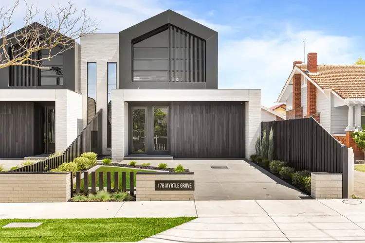 17B Myrtle Grove, Reservoir VIC 3073