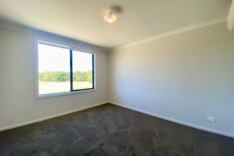Fifth view of Homely house listing, 19 Pottersfield Walk, Officer VIC 3809