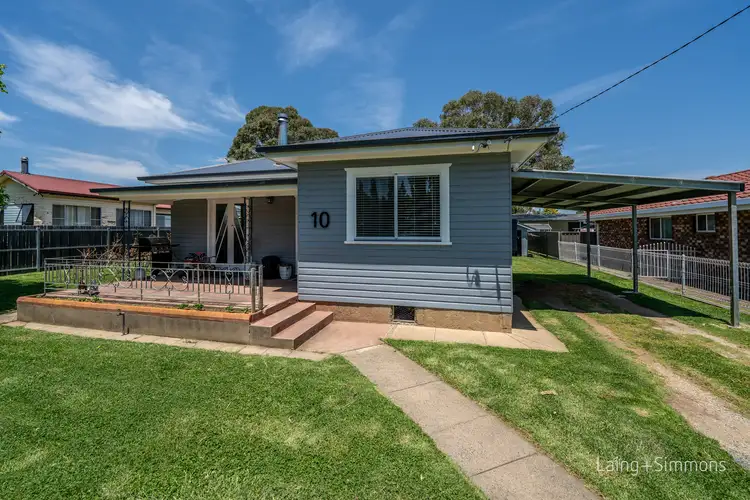 10 Shambrook Avenue, Armidale NSW 2350