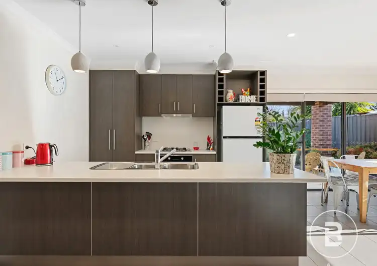 Fifth view of Homely house listing, 1/6 Shamrock Court, Maryborough VIC 3465