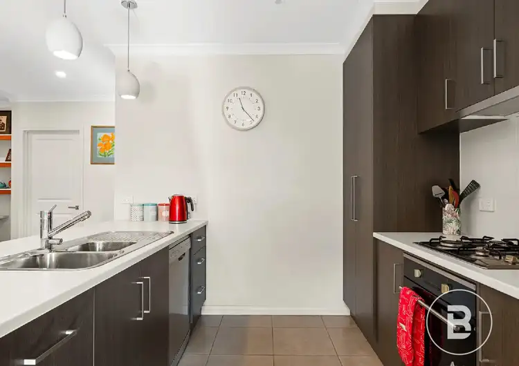 Sixth view of Homely house listing, 1/6 Shamrock Court, Maryborough VIC 3465