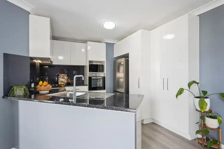 Third view of Homely house listing, 7 Glenlee Drive, Horsley NSW 2530