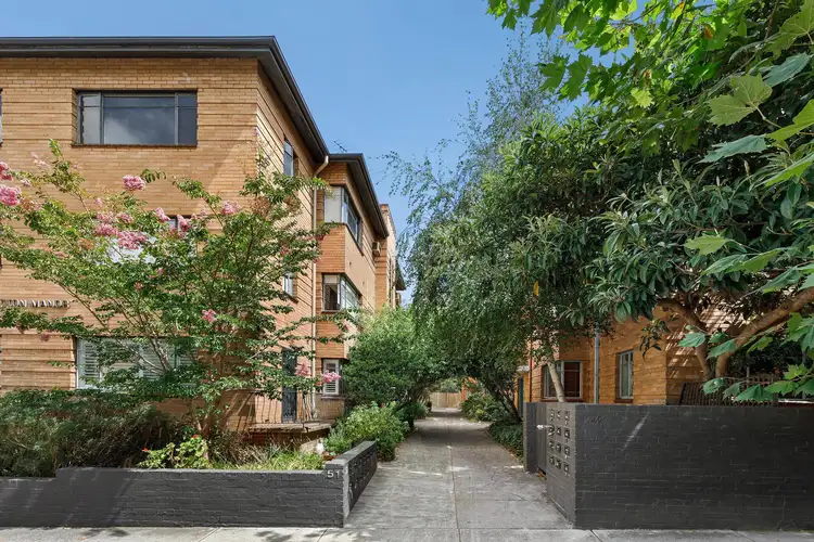 11/49 Acland Street