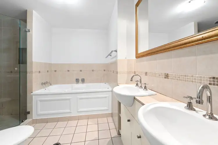 Sixth view of Homely unit listing, 501/2-10 Greenslopes Street, Cairns North QLD 4870