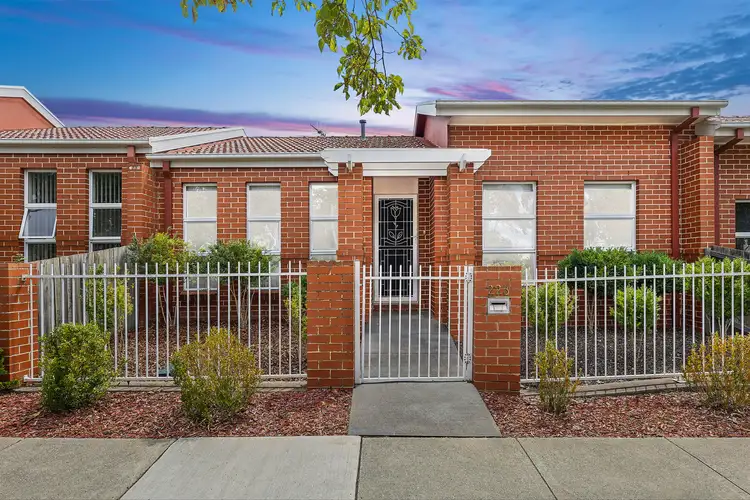 223 Anthony Rolfe Avenue, Gungahlin ACT 2912