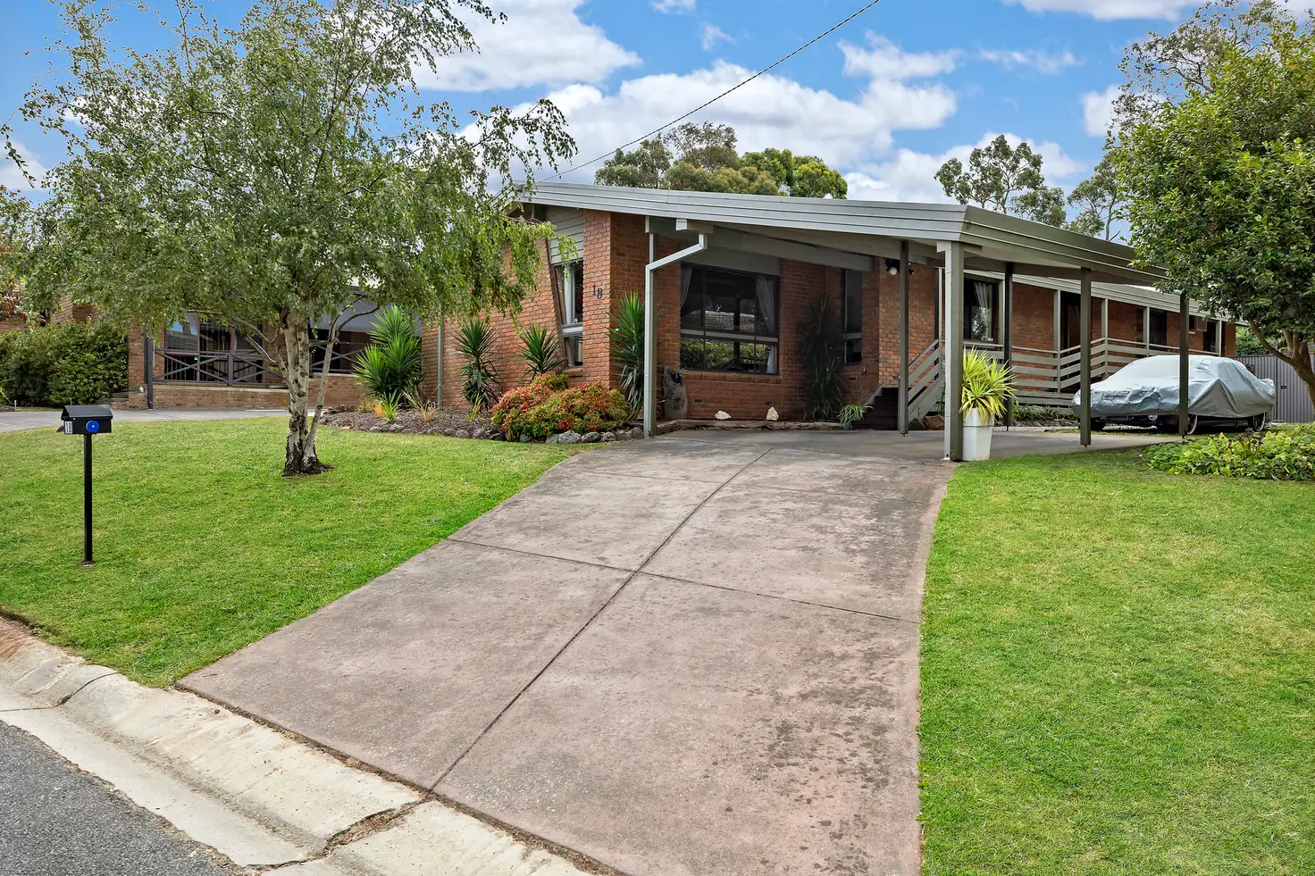 Main view of Homely house listing, 18 Hale Avenue, Mount Clear VIC 3350