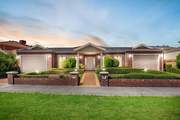 3 Laguna Close, Taylors Lakes VIC 3038