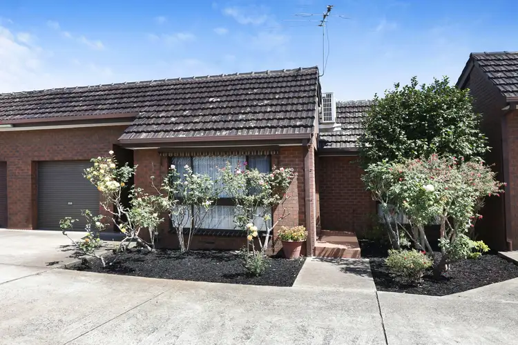 3/8A Hendry Street, Sunshine West VIC 3020