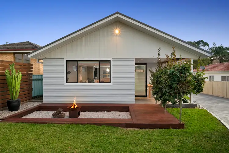 26 East Street, Warners Bay NSW 2282