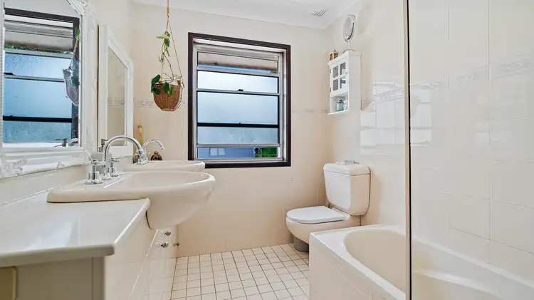 Sixth view of Homely townhouse listing, 2/36 Macquarie Avenue, Camden NSW 2570