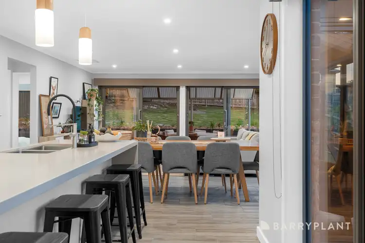Fifth view of Homely house listing, 5 Hilltop Crescent, Mount Evelyn VIC 3796
