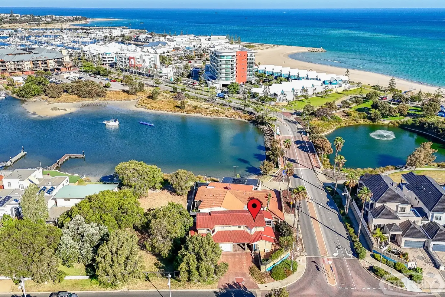 Main view of Homely townhouse listing, 2/72 Ormsby Terrace, Mandurah WA 6210