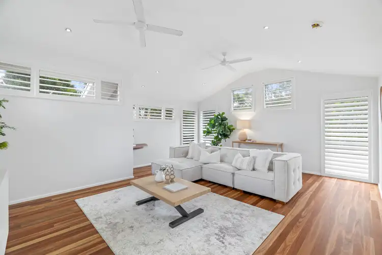 Second view of Homely house listing, 2 Hopkin Place, Saratoga NSW 2251