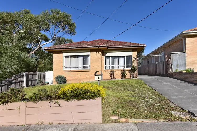 15 McFadzean Avenue