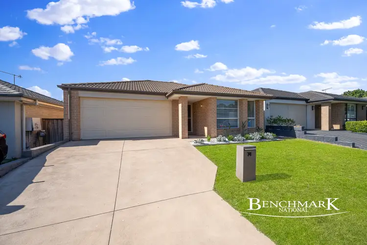 74 Belmont Avenue, Spring Farm NSW 2570