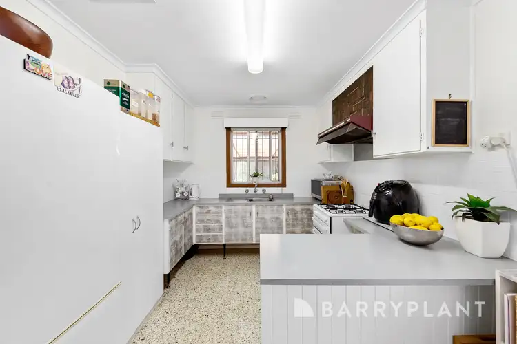 Fifth view of Homely house listing, 10 Jamieson Street, St Albans VIC 3021